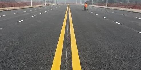 蘇州反光停車位下劃線為什么反光？