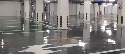 停車位劃線用什么機(jī)器？助您打造秩序停車場！